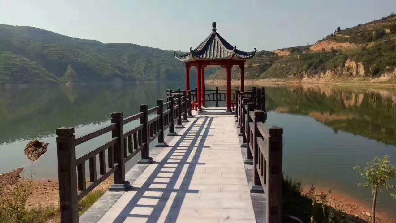 山東仿木護欄在設計中有哪些作用？